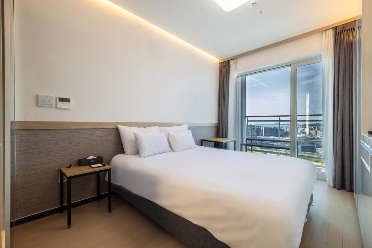 Skytop Hotel Incheon Airport Екстер'єр фото