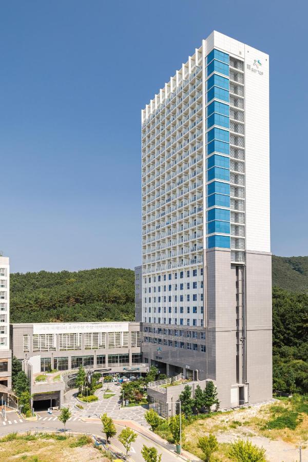 Skytop Hotel Incheon Airport Екстер'єр фото